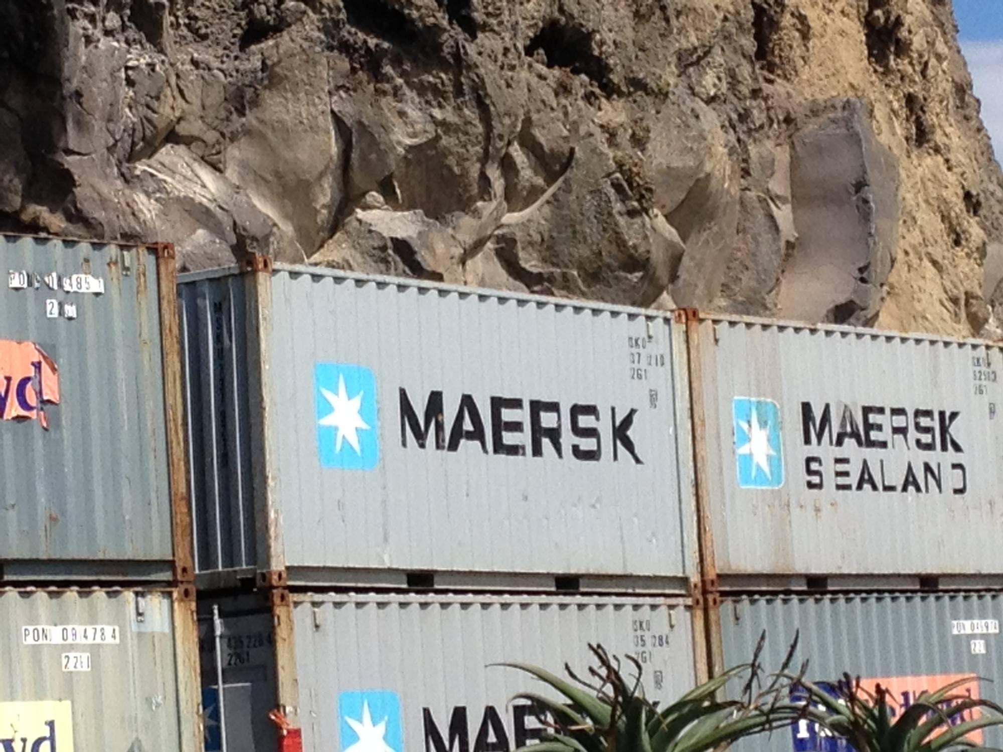 Shipping container retaining walls Shipping container retaining walls